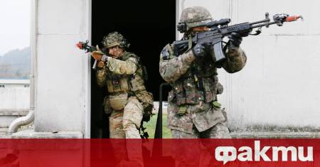 Дронове са били забелязани в района на военни бази във