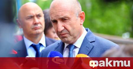 Седем души от екипа на Румен Радев на Дондуков 2