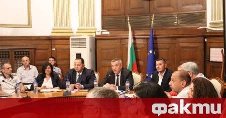 При случаи на констатирано заболяване на животни заради установено огнище