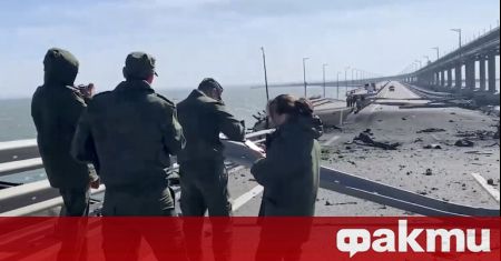 Експлозия причини частичното срутване на Кримския мост свързващ анексирания полуостров