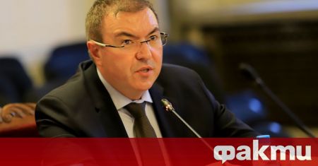 Бившият министър за здравеопазването Костадин Ангелов се оплака от заплахи