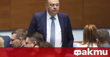 Самият президент преди време каза че въпрос за еврото е