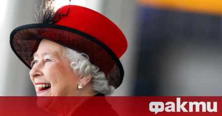 Кралица Елизабет Втора е получила специализирана количка за голф Луксозното