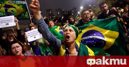 Шофьори на камиони в Бразилия лоялни към президента Жаир Болсонаро