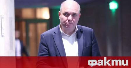 Според политика Владислав Панев внесеният вот на недоверие на тема