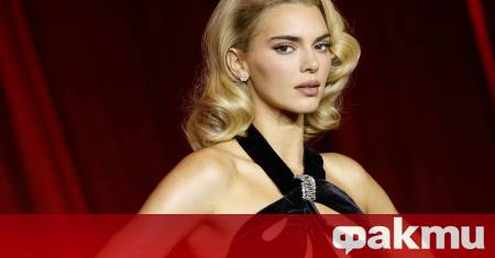 Кендъл Дженър прикова вниманието с поредица от изкусителни снимки заснети