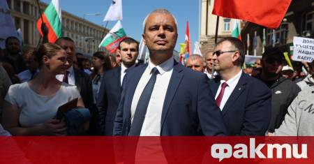 Костадин Костадинов от Възраждане заяви че в конвергентния доклад има