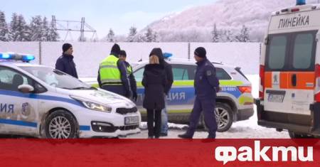 Трима мъже са простреляни в главата и до телата им