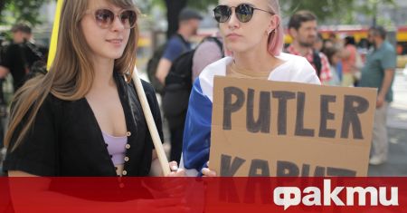 Медиите в Европа пишат за изгонването от България на 70