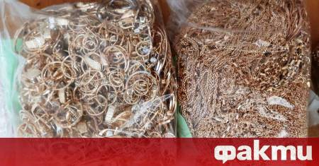 Близо 1 кг златни изделия укрити от двама пътници задържаха
