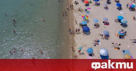 Гърция откри над 500 плажа за посетители с условие да