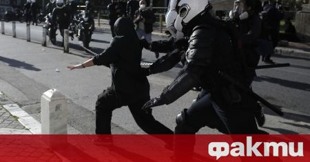 Народното събрание на Гърция одобри решение за разполагане на полицейски