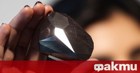 Черният диамант Енигма който е 555 55 карата ще бъде продаден