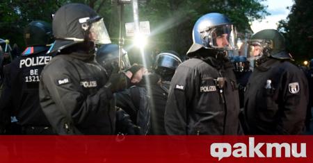 Германската полиция е арестувала демонстриращи в Берлин съобщи Билд Демонстрацията