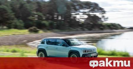 Френското ретро футуристично бижу Renault 4 E Tech доказа по