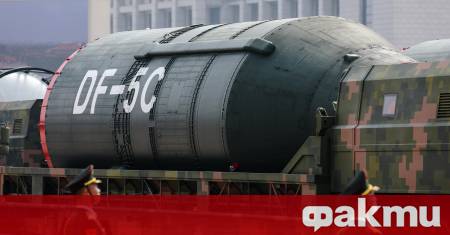 Китайският президент Си Цзинпин взе участие в грандиозен военен парад