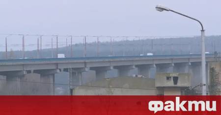 Възрастен мъж е скочил от Аспарухов мост във Варна съобщиха