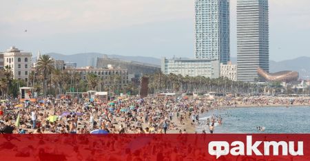 Любителите на плажа в Барселона вече няма да трябва да