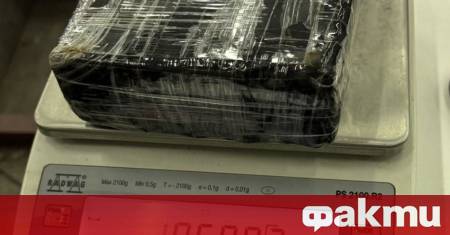 Шофьор на тежкотоварен камион с българска регистрация е задържан на