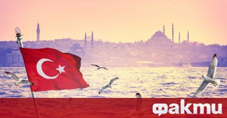 Истанбул изживява трети пик в пандемията от коронавирус заяви здравният