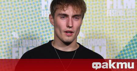 Английският певец Сам Фендър спечели наградата Меркюри която се присъжда