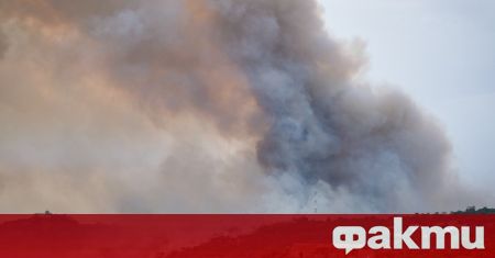 Още стотици хора бяха евакуирани от домовете си тъй като