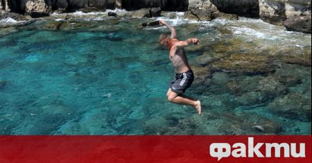 Правителството на Кипър обяви че ще субсидира почивките на граждани