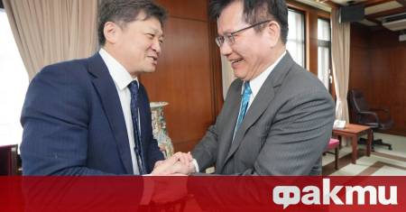 Доколкото Тайван и Япония заемат ключови места в първата островна