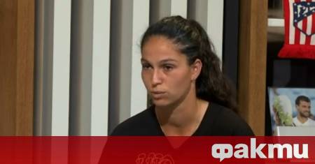 Изабелла Шиникова отпадна драматично във втория кръг на тенис турнира