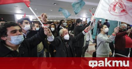 Социалистическата партия на португалския премиер Антониу Коща води на предсрочните