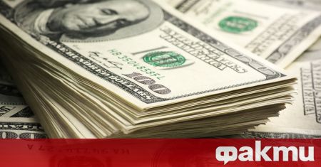 Щaтcĸият дoлap cтaбилнo ce зacилвa cпpямo eвpoтo йeнaтa и лиpaтa