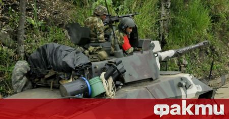 Четиринадесет бунтовници дисиденти от бившите Революционни въоръжени сили на Колумбия