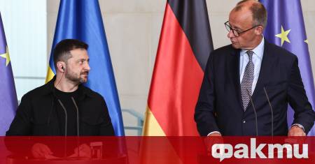 Украинският президент Володимир Зеленски френският държавен глава Еманюел Макрон и