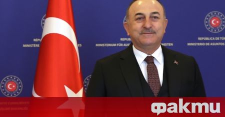 Турският външен министър Мевлют Чавушоглу е разговарял късно снощи по