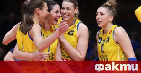 Женският волейболен отбор на Марица Пловдив спечели седма Купа на