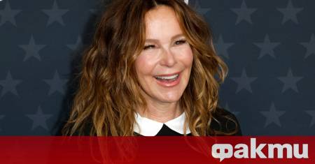 Звездата от Мръсни танци Дженифър Грей се показа в Instagram