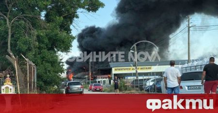 Пожар избухна в промишлено предприятие в Костинброд съобщава Нова телевизия