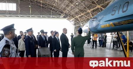 В последния ден от официалната си визита в Япония президентът