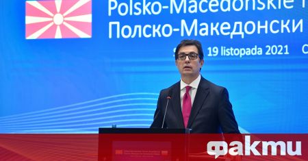 Македонският държавен глава обяви че реториката на българските учени затруднява