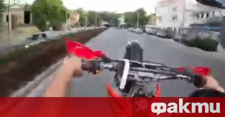 Клип с опасно шофиране на мотоциклетист по централен пловдивски булевард