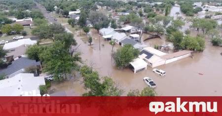 Броят на загиналите при наводненията в Тексас се увеличи до