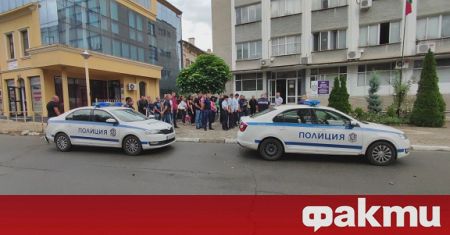 Мащабна полицейска акция се провежда в Казанлък съобщи БНТ Целият град