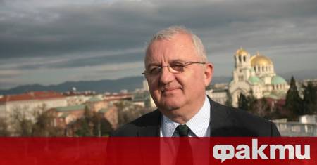 В Гърция вечеря за двама с бутилка вино струва 104