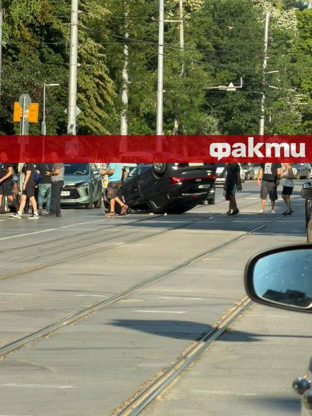 Две катастрофи станаха на ключови места в София в рамките