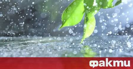 През нощта временно интензивни валежи с гръмотевици и условия за