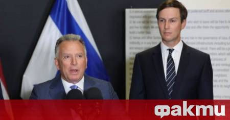 По време на двучасов телефонен разговор между украинския президент Володимир