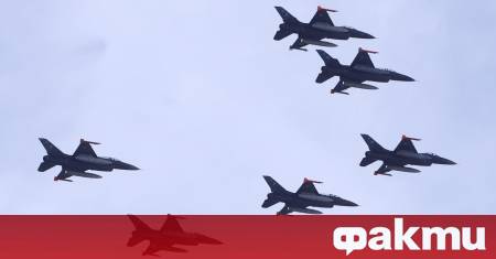 Президентът на Аржентина Хавиер Милей представи днес изтребителите Ф 16