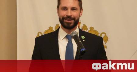 Исторически момент за Българистиката в САЩ Генералният консул в Чикаго Светослав