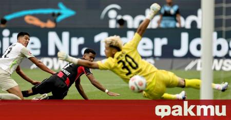 Необичаен инцидент беляза мача между Вердер Бремен и Айнтрахт Франкфурт