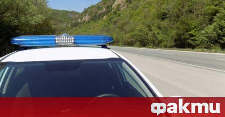 Трима работници от Агенция Пътна инфраструктура АПИ са били блъснати